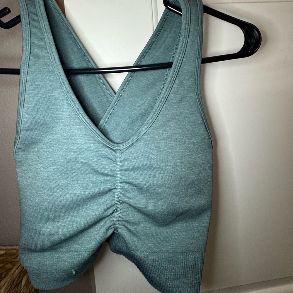 Alphalete sports bra